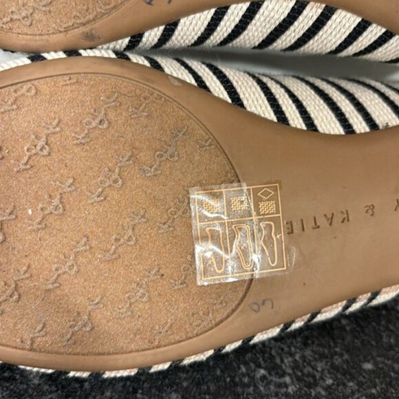 Kelly & Katie White / Black Stripes‎ Pirassa Ballet Flats size 6.5 New - Picture 6 of 7